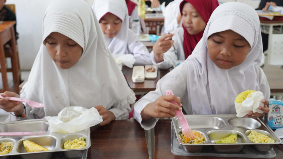 Klarifikasi BGN Bengkulu Selatan Terkait Viral Menu MBG Berupa Bahan Mentah di Tangerang Selatan